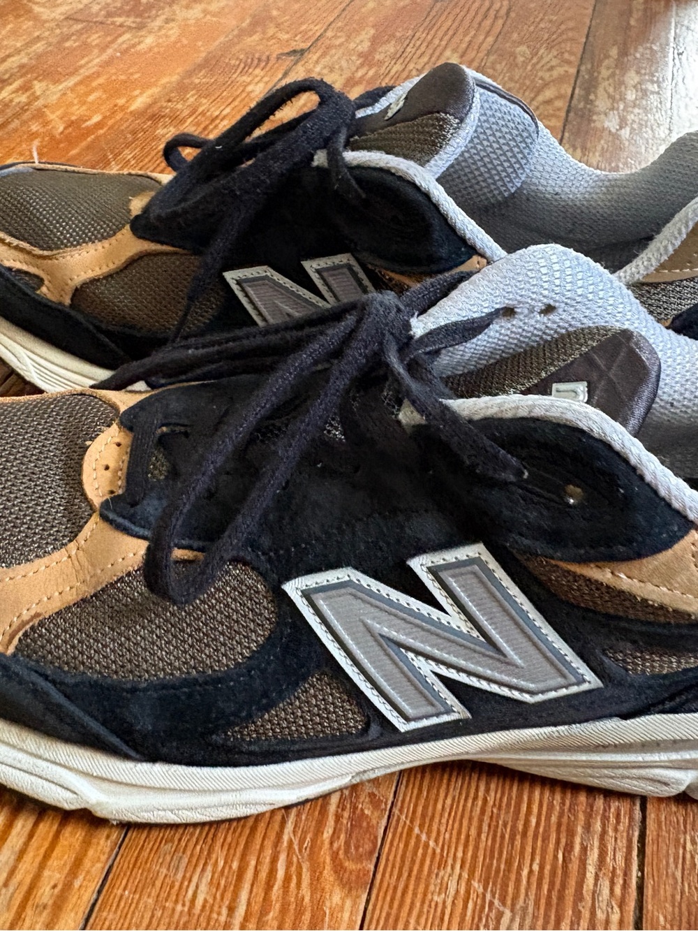New Balance Teddy Santis’ 990 v3 Black and Tan
